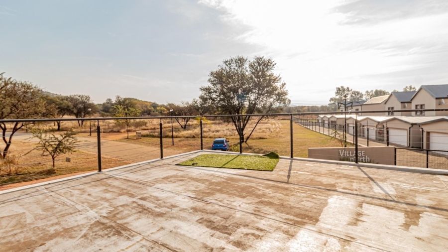 2 Bedroom Property for Sale in Redstone Private Country Estate North West